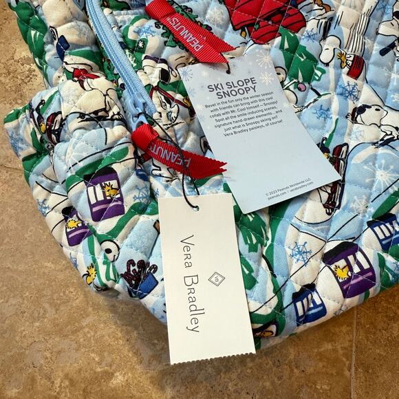 Vera Bradley Snoopy Backpack 🎄 Peanuts Holiday Quilted Bag New With Tags - Picture 6 of 8